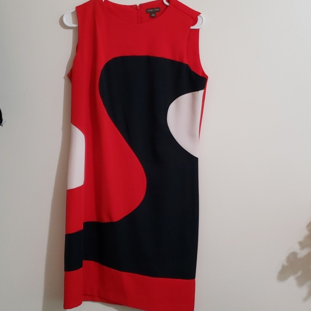 Geometric pattern dress, very classy